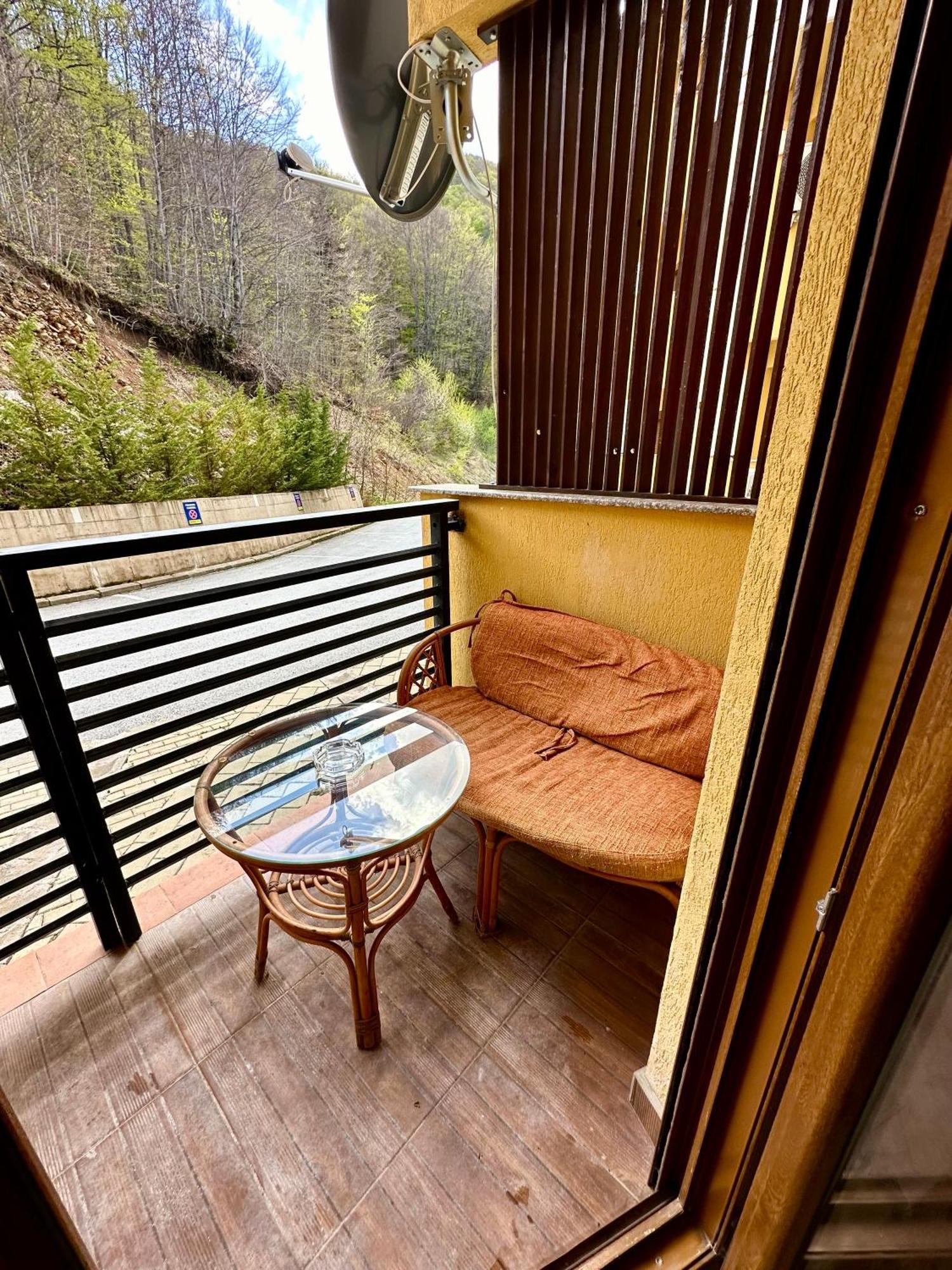 Forest View Apartment マヴロヴォ エクステリア 写真